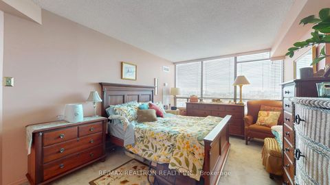 Photo 13 at 805 - 7420 Bathurst Street, Brownridge, Vaughan