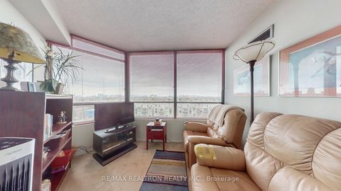 Photo 17 at 805 - 7420 Bathurst Street, Brownridge, Vaughan