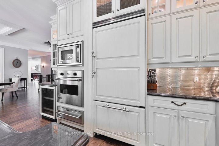 Photo 13 at 5047 Lakeshore Road, Appleby, Burlington