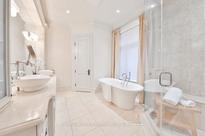 Photo 21 at 5047 Lakeshore Road, Appleby, Burlington