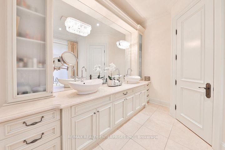 Photo 22 at 5047 Lakeshore Road, Appleby, Burlington