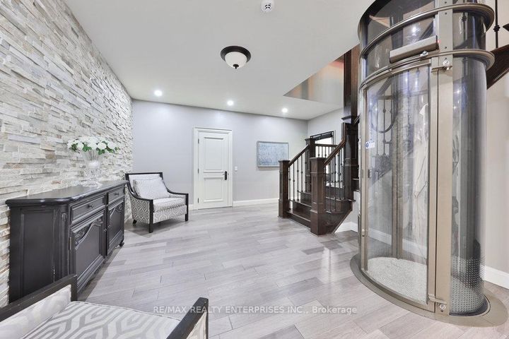 Photo 29 at 5047 Lakeshore Road, Appleby, Burlington