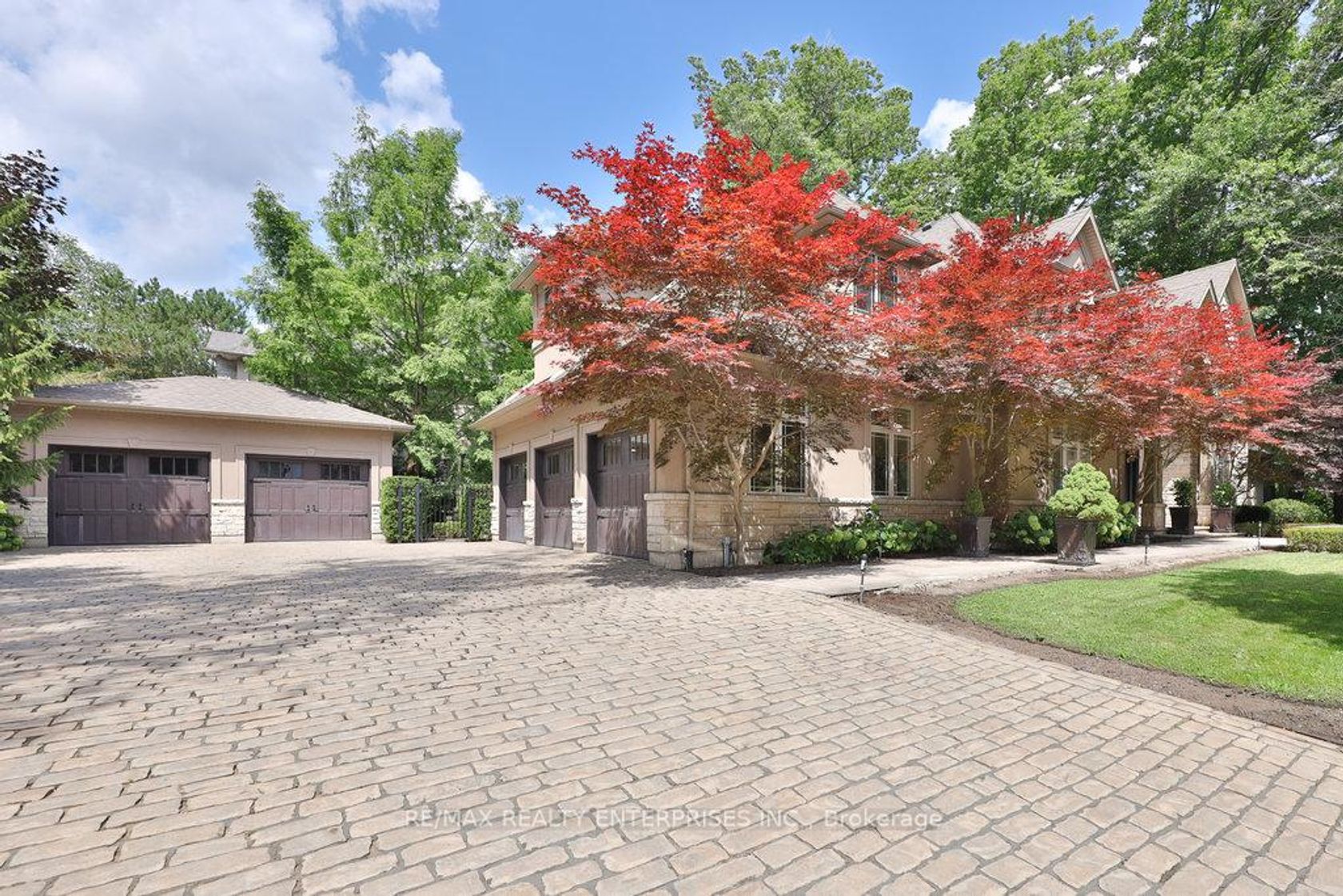 5047 Lakeshore Road, Appleby, Burlington 2