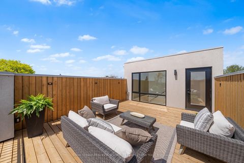 Photo 34 at 17 Myrtle Avenue, South Riverdale, Toronto