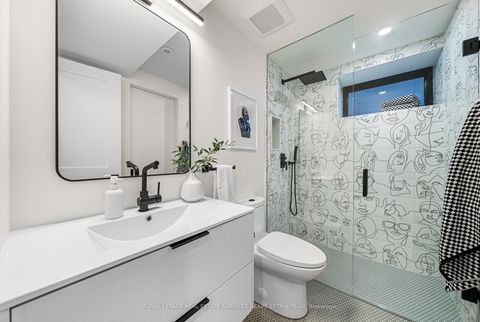 Photo 39 at 17 Myrtle Avenue, South Riverdale, Toronto