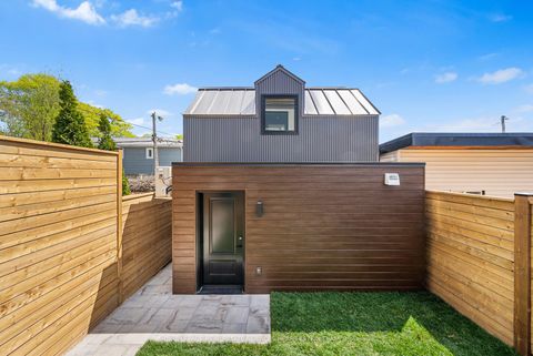 Photo 41 at 17 Myrtle Avenue, South Riverdale, Toronto