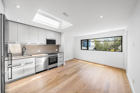 Photo 43 at 17 Myrtle Avenue, South Riverdale, Toronto