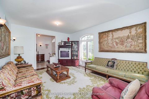 Photo 8 at 3280 19th Side Road, Rural King, King