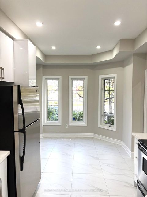 Photo 3 at 447 Hollandview Trail, Bayview Wellington, Aurora