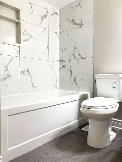 Photo 10 at 447 Hollandview Trail, Bayview Wellington, Aurora