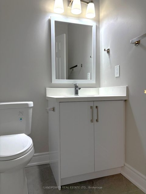 Photo 11 at 447 Hollandview Trail, Bayview Wellington, Aurora