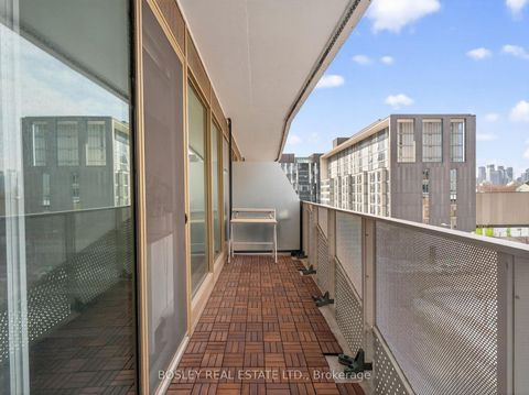 Photo 7 at 516 - 60 Tannery Road, Waterfront Communities C8, Toronto