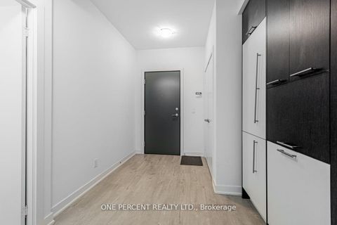 Photo 1 at 426 - 30 Nelson Street, Waterfront Communities C1, Toronto