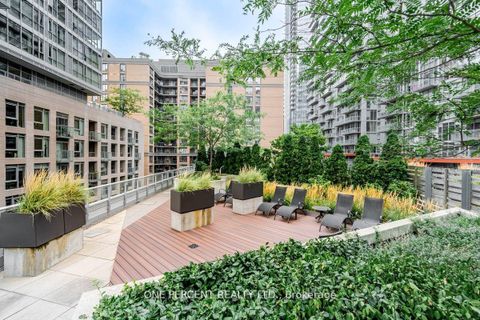 Photo 24 at 426 - 30 Nelson Street, Waterfront Communities C1, Toronto