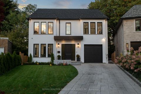 Photo 1 at 165 Leacrest Road, Leaside, Toronto