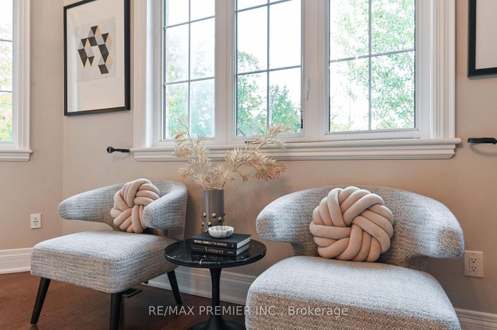 Photo 22 at 64 Heintzman Crescent, Patterson, Vaughan