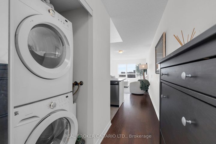 Photo 17 at 1321 - 60 Heintzman Street, Junction Area, Toronto