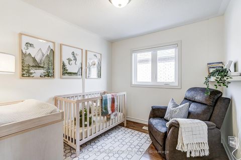 Photo 22 at 72 Camino Drive, Vellore Village, Vaughan