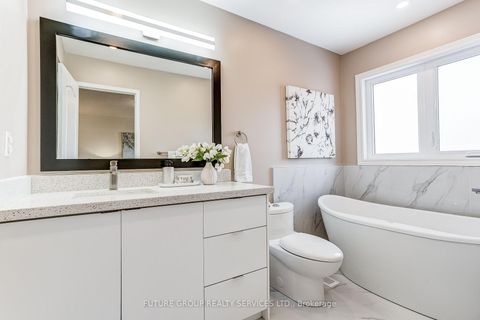 Photo 27 at 72 Camino Drive, Vellore Village, Vaughan