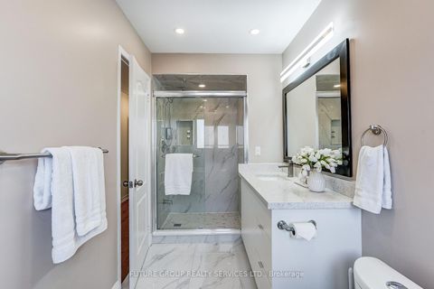 Photo 28 at 72 Camino Drive, Vellore Village, Vaughan