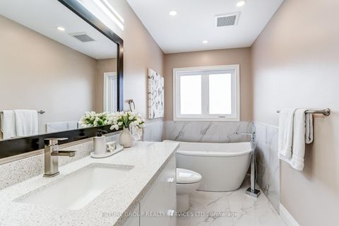 Photo 29 at 72 Camino Drive, Vellore Village, Vaughan