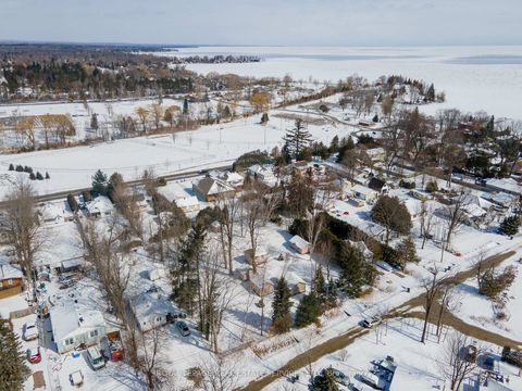 Photo 2 at 722 Hastings Avenue, Alcona, Innisfil