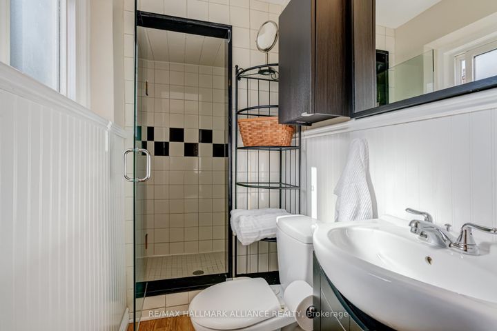 Photo 18 at 2033 Water's Edge Drive, BR Bronte, Oakville