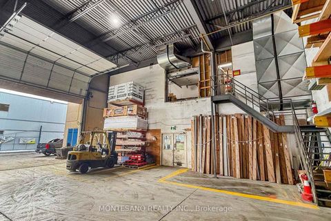 Photo 5 at 101 Westcreek Drive, East Woodbridge, Vaughan