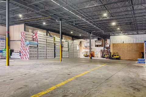 Photo 7 at 101 Westcreek Drive, East Woodbridge, Vaughan