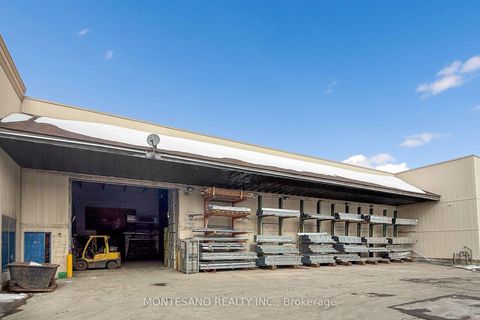 Photo 8 at 101 Westcreek Drive, East Woodbridge, Vaughan