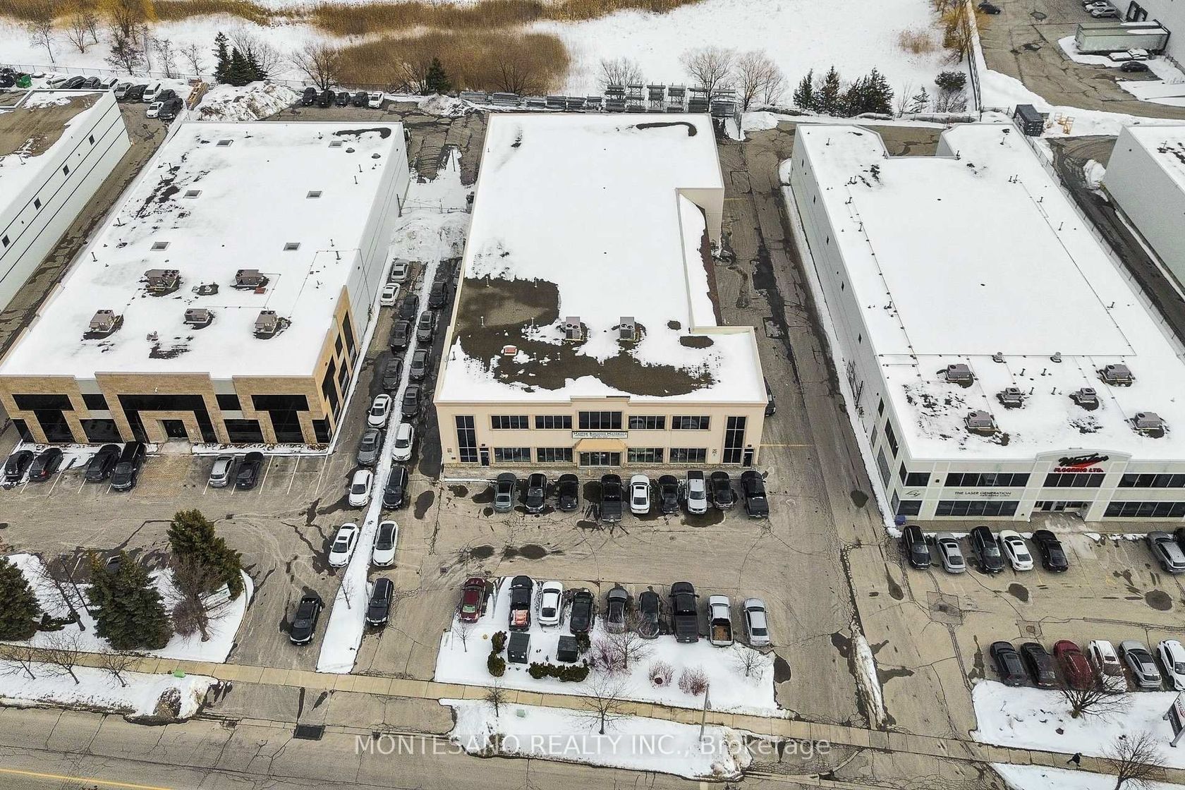 101 Westcreek Drive, East Woodbridge, Vaughan photo number 2