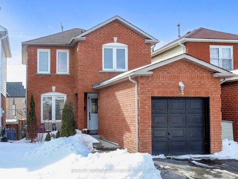 Photo 4 at 64 Sable Crescent, Rolling Acres, Whitby