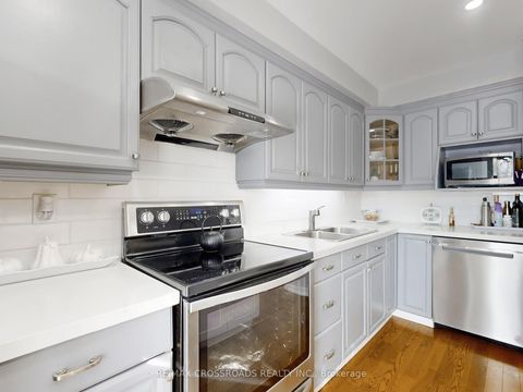 Photo 18 at 64 Sable Crescent, Rolling Acres, Whitby