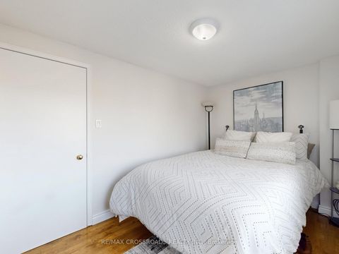 Photo 27 at 64 Sable Crescent, Rolling Acres, Whitby