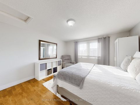 Photo 28 at 64 Sable Crescent, Rolling Acres, Whitby