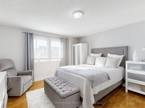 Photo 29 at 64 Sable Crescent, Rolling Acres, Whitby