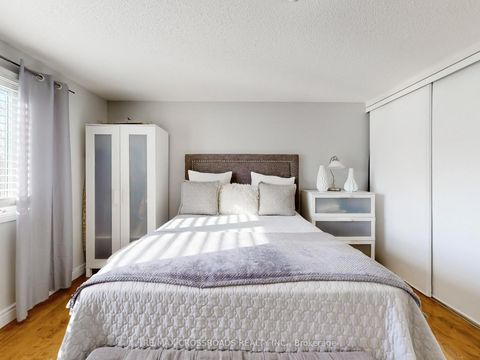 Photo 30 at 64 Sable Crescent, Rolling Acres, Whitby