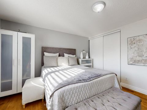 Photo 31 at 64 Sable Crescent, Rolling Acres, Whitby