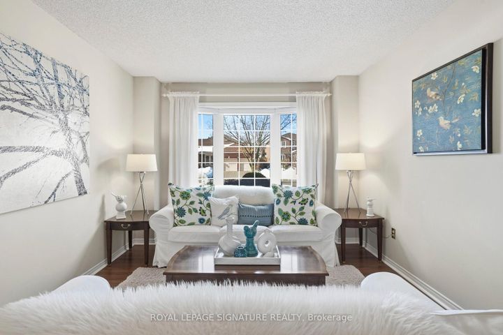 Photo 5 at 18 Webster Way, Georgetown, Halton Hills