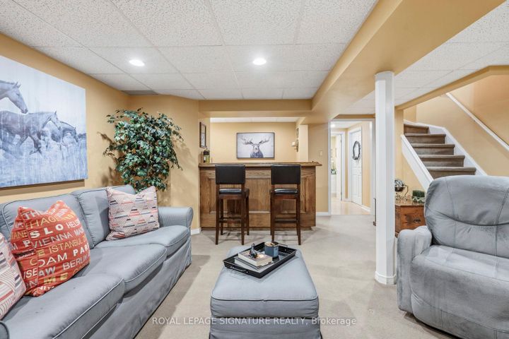 Photo 34 at 18 Webster Way, Georgetown, Halton Hills