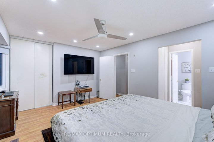 Photo 21 at 108 Timberlane Drive, Fletcher's Creek South, Brampton