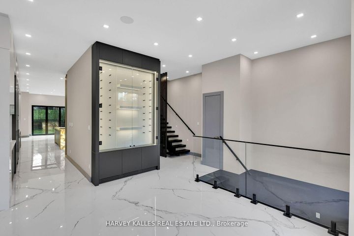 Photo 5 at 71 Ardmore Road, Forest Hill South, Toronto