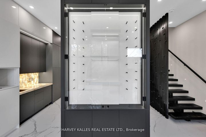 Photo 6 at 71 Ardmore Road, Forest Hill South, Toronto