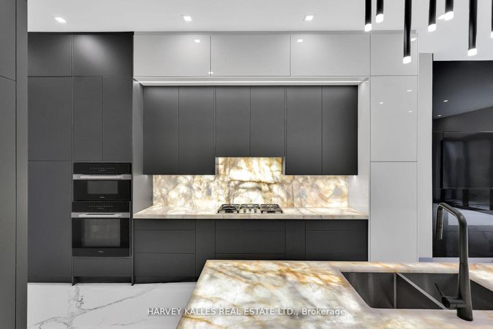 Photo 9 at 71 Ardmore Road, Forest Hill South, Toronto