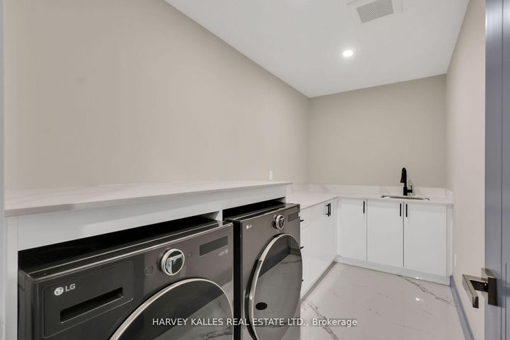 Photo 37 at 71 Ardmore Road, Forest Hill South, Toronto