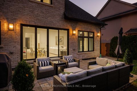 Photo 3 at 2B Fairway Road, Rosethorn, Toronto