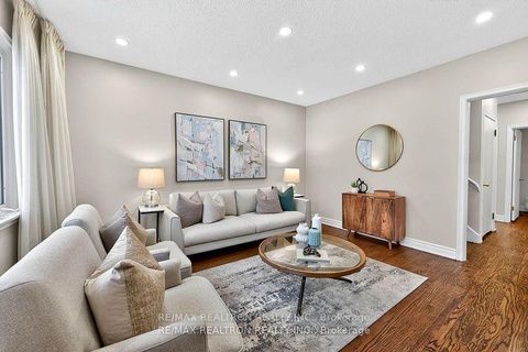 Photo 3 at 25 Merryfield Drive, Dorset Park, Toronto