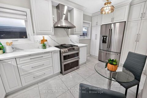 Photo 8 at 25 Merryfield Drive, Dorset Park, Toronto