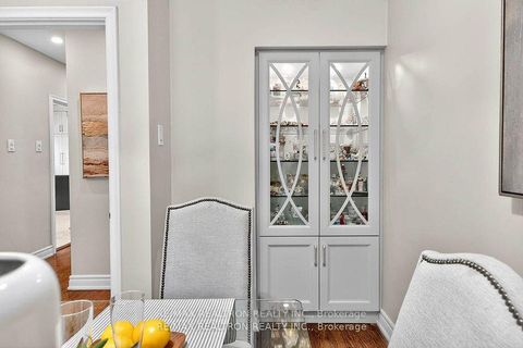 Photo 13 at 25 Merryfield Drive, Dorset Park, Toronto