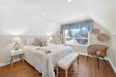 Photo 20 at 25 Merryfield Drive, Dorset Park, Toronto